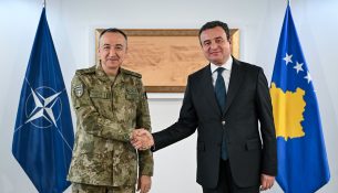 Kurti me komandantin në largim të KFOR-it, diskutojnë për rrugën e Kosovës drejt NATO-s