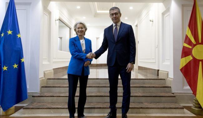Mickoski i kërkon BE-së zgjidhje me Bullgarinë, von der Leyen: Ndryshoni Kushtetutën