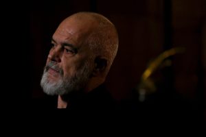 Rama për Kathimerini: Nuk jap dorëheqjen, një pakicë kërkon t’i vërë flakën vendit