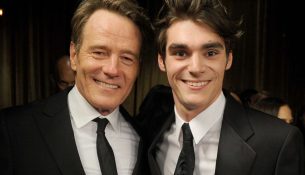 Bryan Cranston kujton me emocione RJ Mitte: “Do të më mungosh, bir”