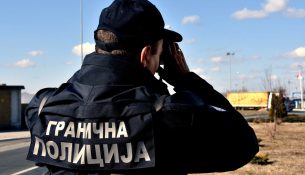 Gjashtë të arrestuar në Serbi, dyshohen se planifikuan trazira në ditën e zgjedhjeve