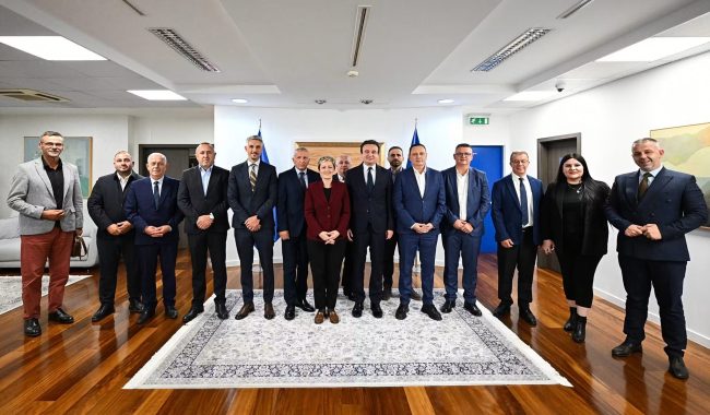 Kurti: Bashkimi politik po shndërrohet në përfaqësim më të fuqishëm