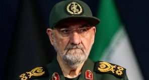 Irani kërcënon me sulme ndaj naftës dhe qendrave të AI