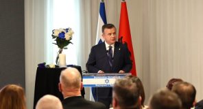 Balla në ceremoninë për 7 Tetorin: Kujtesa mbetet detyrim ndaj viktimave