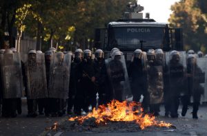 Një natë përplasjesh – Çfarë la pas protesta e studentëve?