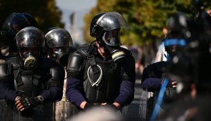 310 të lënduar që prej 13 tetorit nga protestat në Tiranë, mes tyre 191 efektivë policie