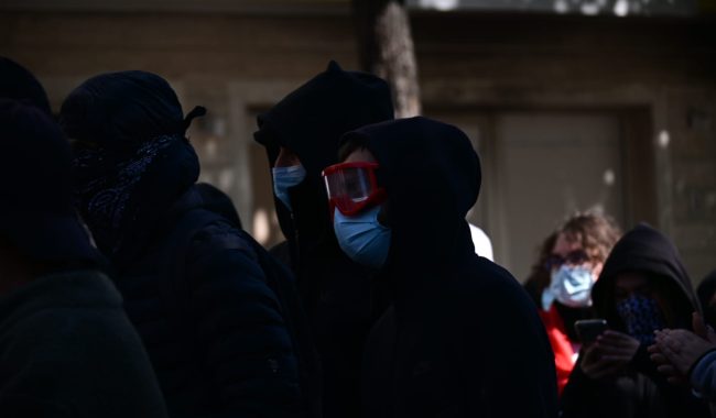 Gjykata liron nga paraburgimi nëntë të arrestuar pas protestave në Tiranë