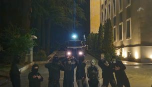 Mbyllet paqësisht me marshim protesta e 21 tetorit