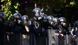 PPE reagon nga Brukseli për protestat në Shqipëri: Të hetohet përdorimi i forcës së tepruar