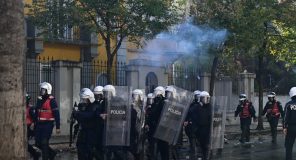 Gjykata liron një shtetas, i dyshuar për kundërshtim të Policisë
