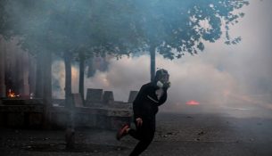 Qeveria ashpërson rregullat për protestat, gjoba deri në 500 mijë lekë dhe kufizime pranë institucioneve