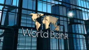 Banka Botërore: Ekonomia shqiptare pritet të rritet me 3,4% në vitin 2026, papunësia në nivelin më të ulët historik