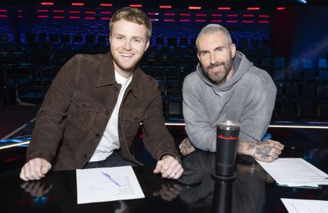 Adam Levine zgjedh Alex Warren si këshilltar në “The Voice”