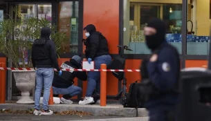 Sulme të dyshuara terroriste pranë Parisit