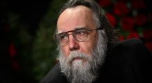 Aleksander Dugin komenton protestat në Shqipëri