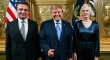 Kurti e “shet” si “takim” fotografinë me Trumpin