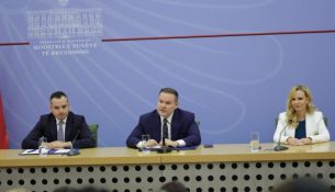 Demo prezanton ekipin e ri për pushtetin vendor