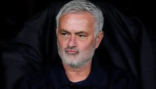 Jose Mourinho zbulon arsyen pse po e lë mjekrën të rritet: ‘Jam i tmerrshëm kështu?’