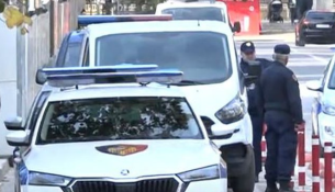Shpërndarja e lëndëve narkotike pranë shkollave, në pranga 3 persona në Tiranë