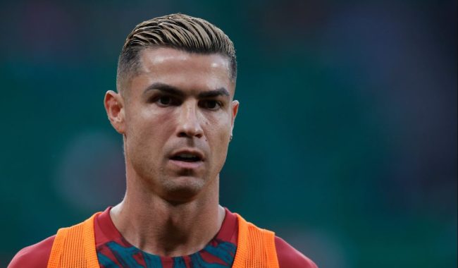 Portugalia pezullon Cristiano Ronaldon