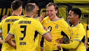 Dortmundi fiton në fund dhe merr kreun e Bundesligës