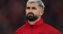 Elseid Hysaj – Kur fusha i kthen kritikat në lavdërime