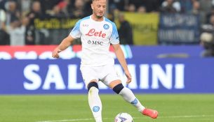 Gafa e Rrahmanit i kushton shtrenjtë Napolit, Venezia feston fitoren e parë sezonale në Serie A