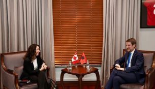 Hoxha pret ambasadoren e Kanadasë në Shqipëri, në fokus forcimi i bashkëpunimit