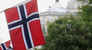 Norvegjia shqyrton rikthimin e “gjigantëve të armëve” në fondin sovran