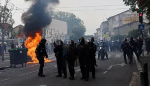Franca mbyll deri në 500 shkolla për shkak të protestave të nxënësve