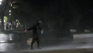 Policia shpërndan protestës, pas incidenteve minimale në ditën e 10